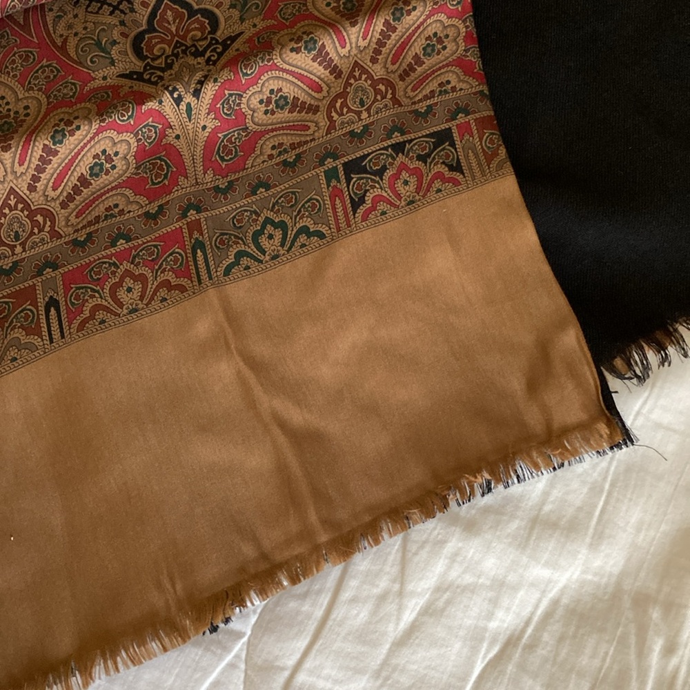 Talbots scarf - Picture 2 of 3